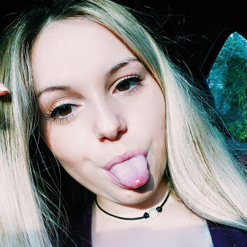 Meet your Posher, Hannah